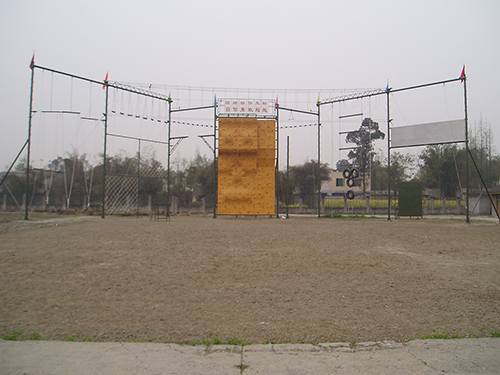 四川心理行为训练器械｜心理行为训练场建设｜空中单杠