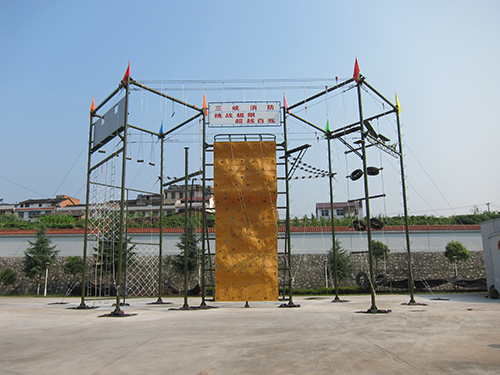四川心理行为训练器械｜心理行为训练场建设｜攀岩墙