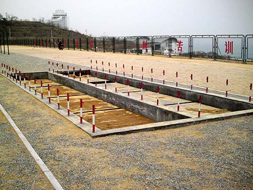 四川400米渡海登训练器材｜跨网